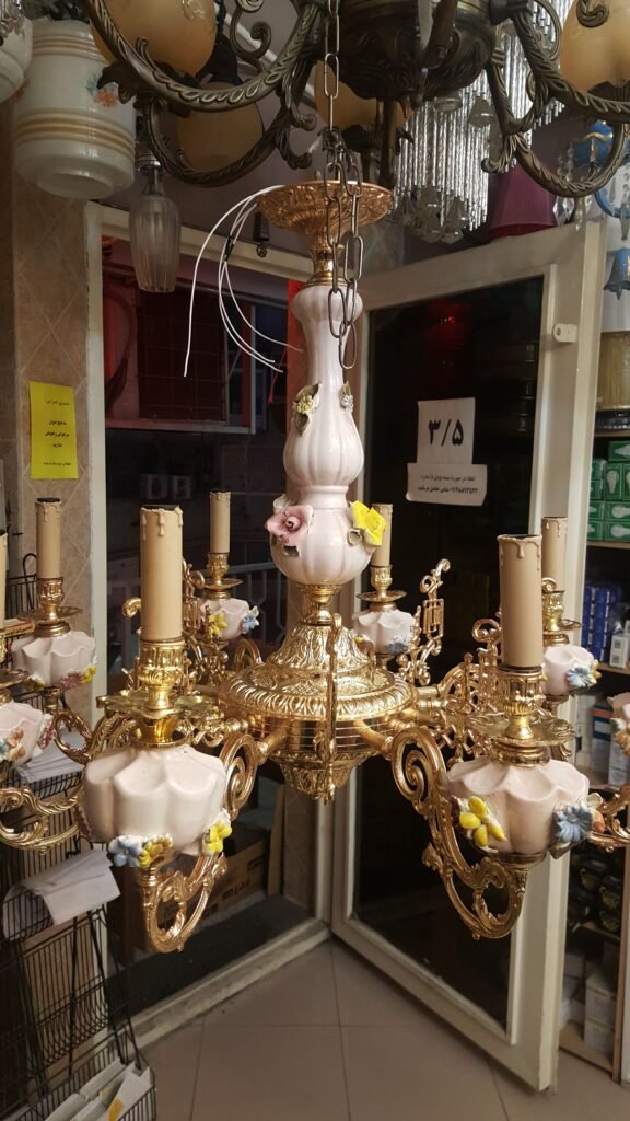 chandelier maker